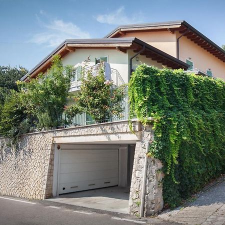 Casa Nadia - 3 Minuti Dall'Ospedale ネグラール エクステリア 写真
